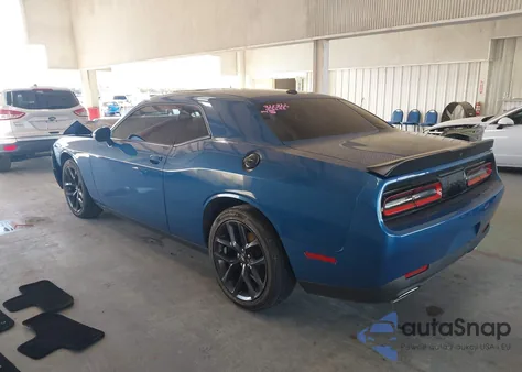 2020 Dodge Challenger Sxt z USA, uszkodzony, nr VIN 2C3CDZAG6LH210656